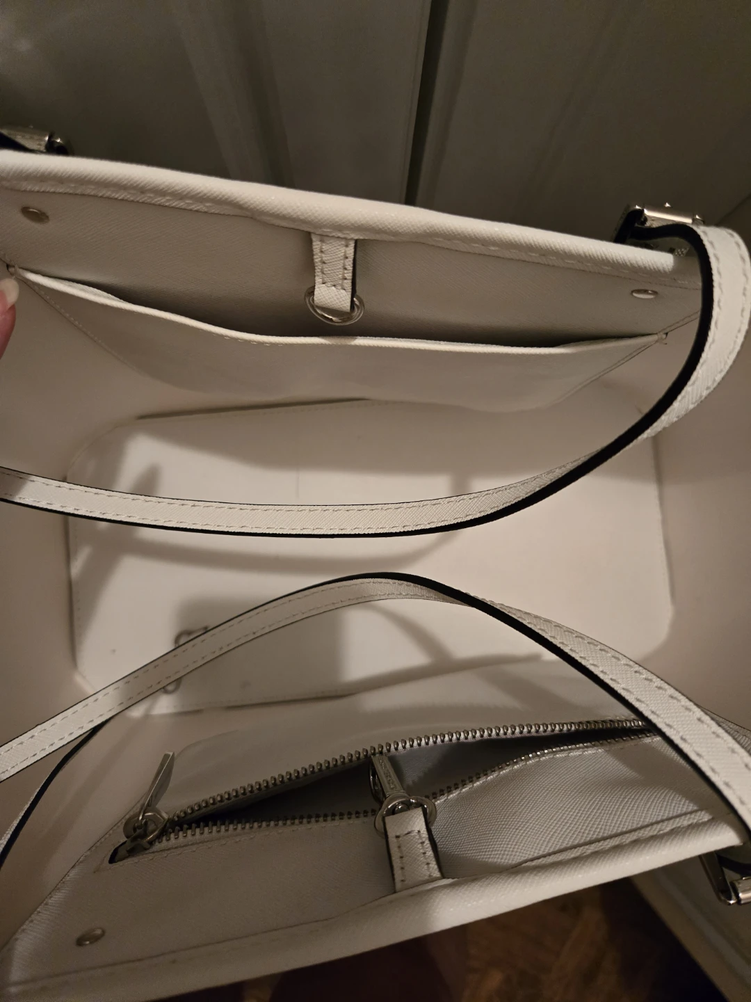 NEW in Duster Bag Michael Kors Leather Polka Dot Tote Bag - photo 3