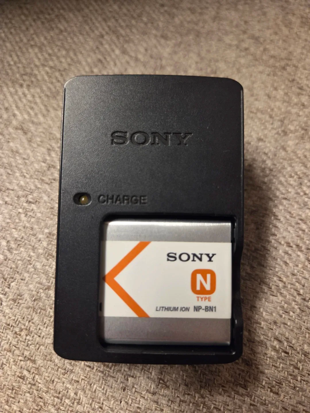 Sony Cyber-shot DSC-W350 14.1MP Digital Camera image indicator(9)