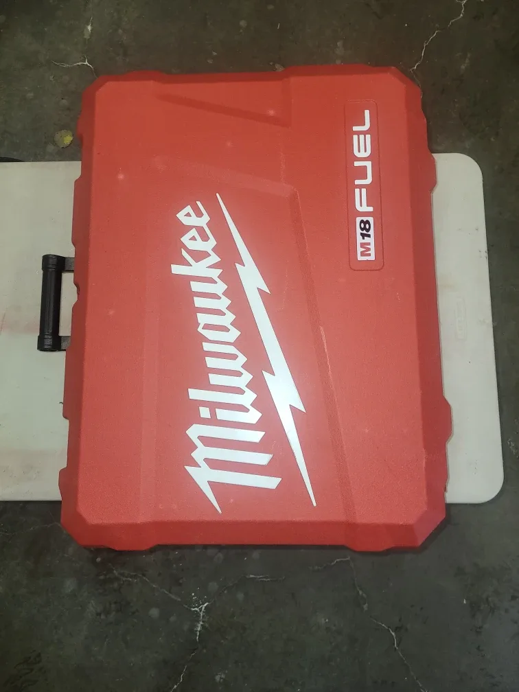 Milwaukee M18 FUEL Pipe Threader w/ ONE-KEY Kit