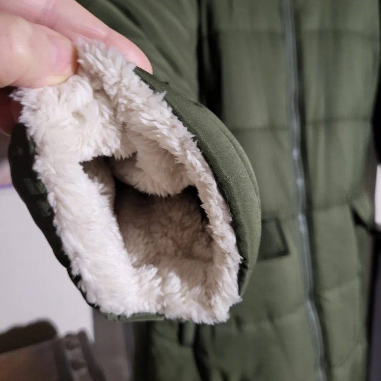 Olive Green Puffer Coat - Size M - photo 5