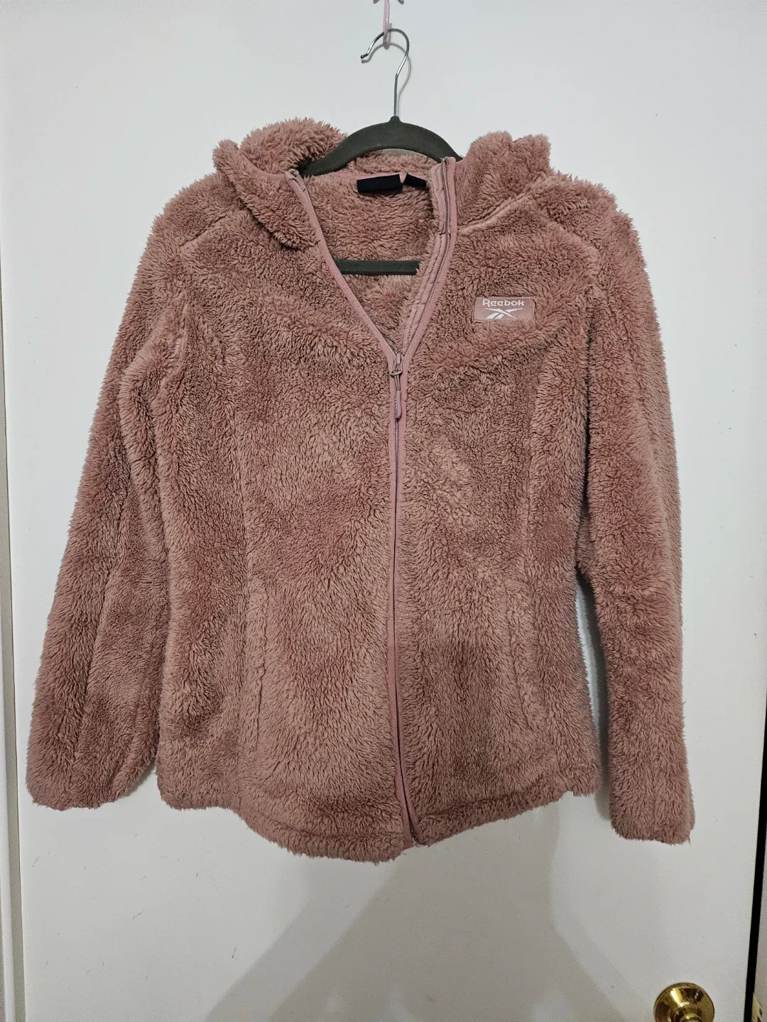 🩷Reebok Fuzzy Fleece Jacket - Size S