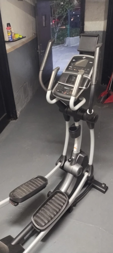 NordicTrack SpaceSaver SE7i Elliptical - photo 3