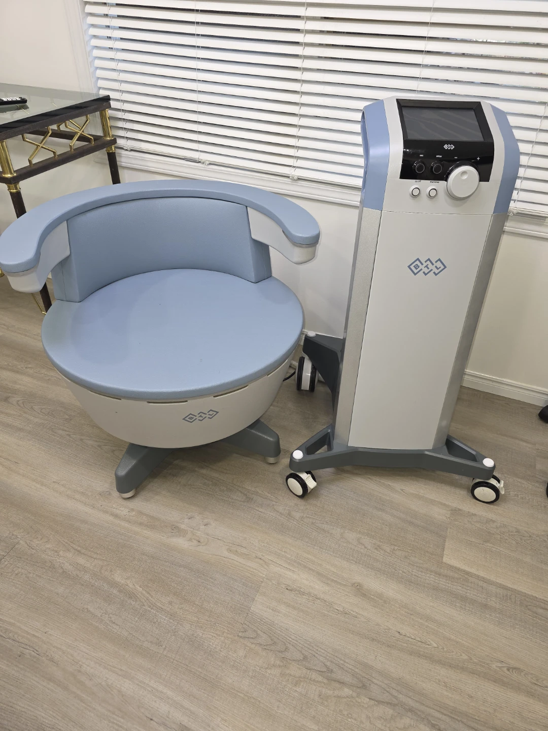 Incontinence chair sitting