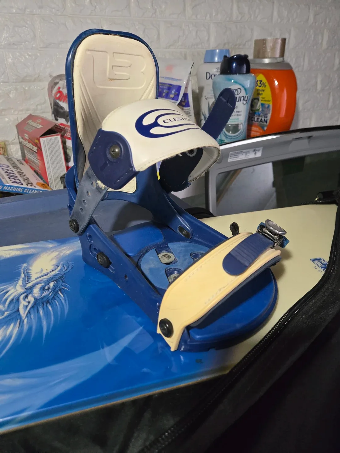 149CM BURTON Motion 52 Dragon decal Snow Board and Boots image indicator(6)