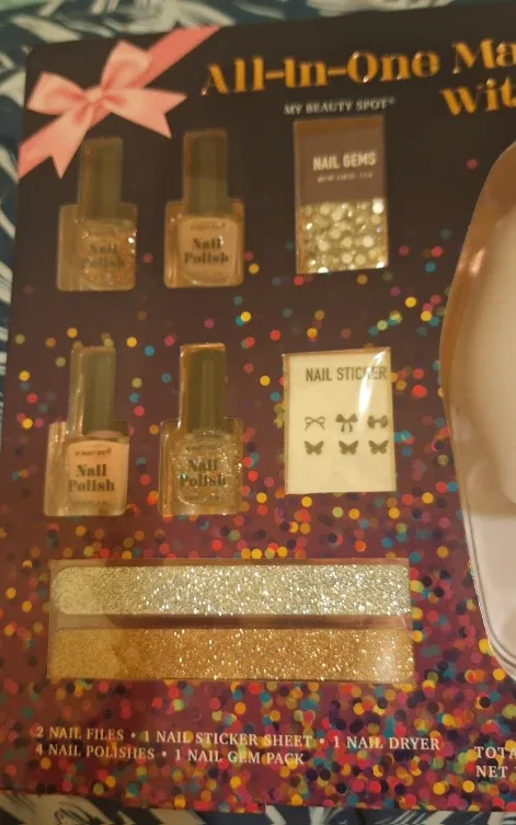 My Beauty Spot Manicure Set with Nail Dryer image indicator(3)