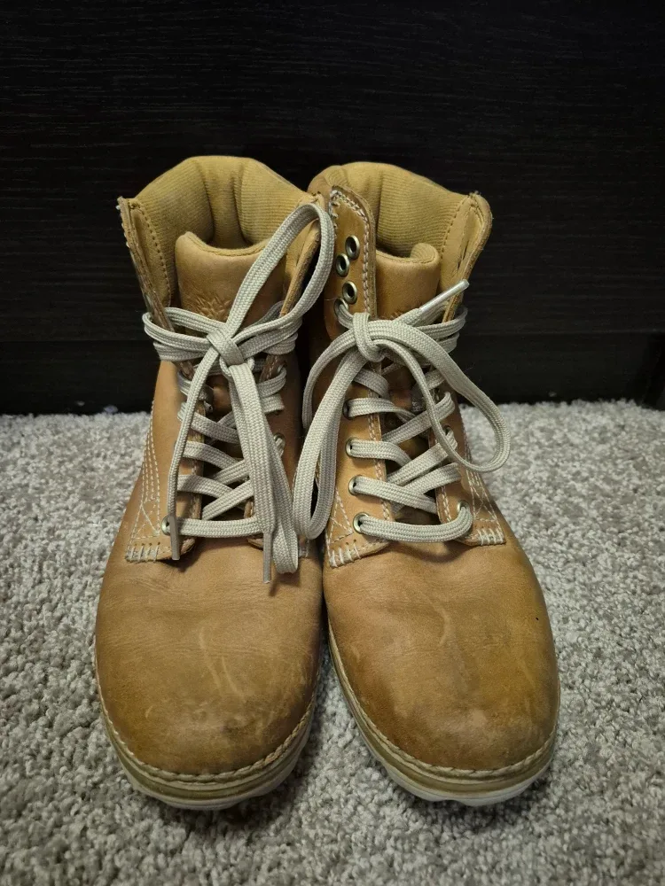 Timberland Brookton Women's Boots Size 6