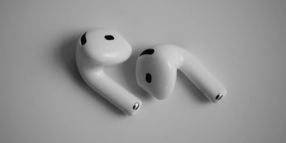 Apple AirPods 3rd Generation - Like New! - photo 2