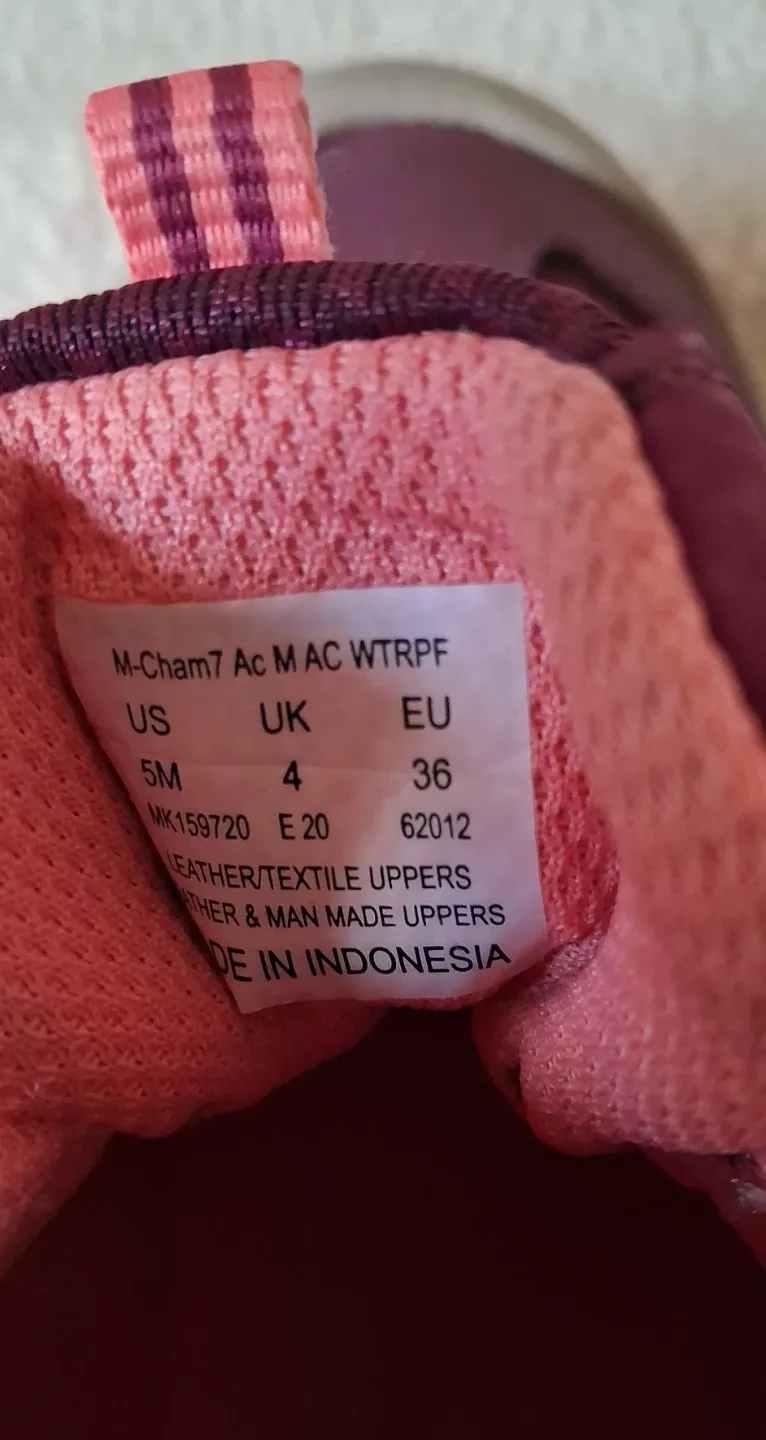 Merrell Cham 7 Access Waterproof Boots - Size 5M image indicator(2)