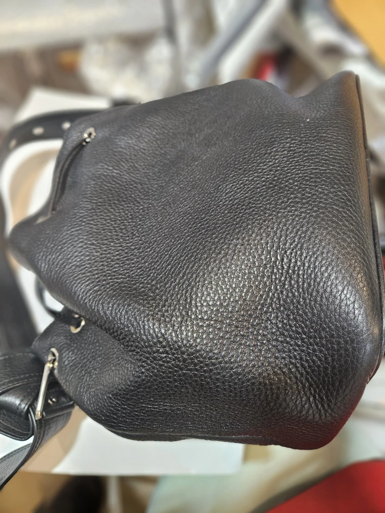 Max Mara Black Leather Bucket Bag - photo 5