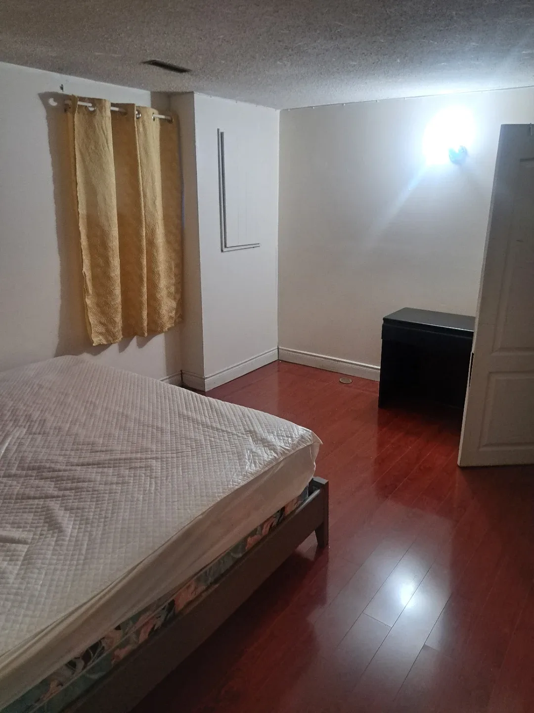 Clean cozy 2 bedroom 1 bathroom basement flat/ rooming image indicator(2)