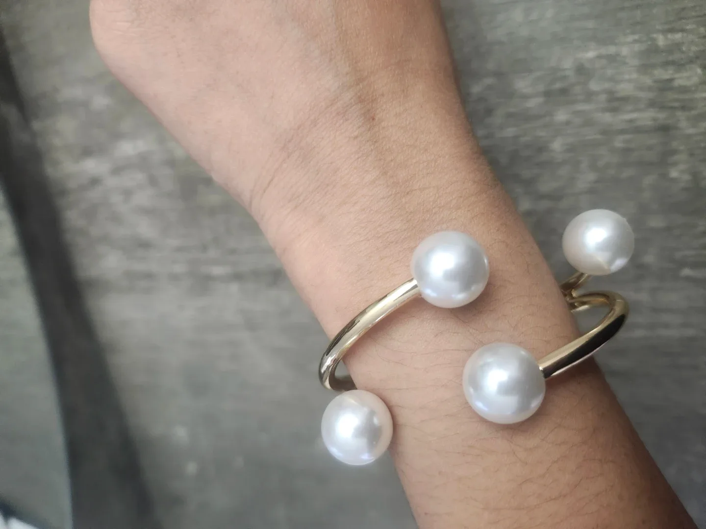 Gold Tone Bangle with Pearl Accents image indicator(3)