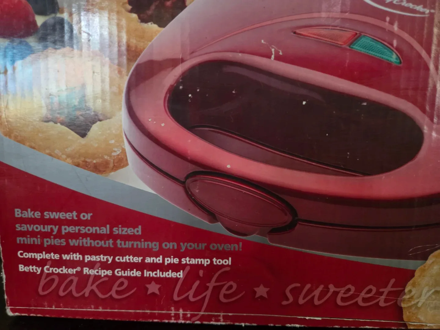Betty Crocker Mini Pie Factory image indicator(2)