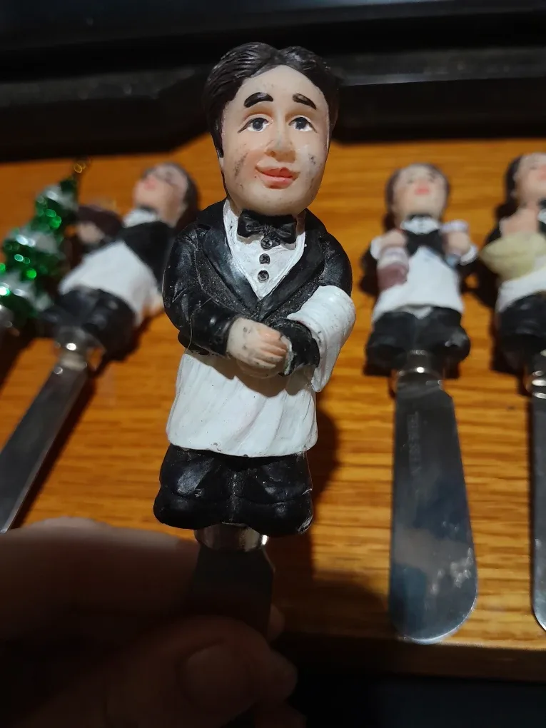 Novelty Spreader Knives - Waiter Theme image indicator(3)