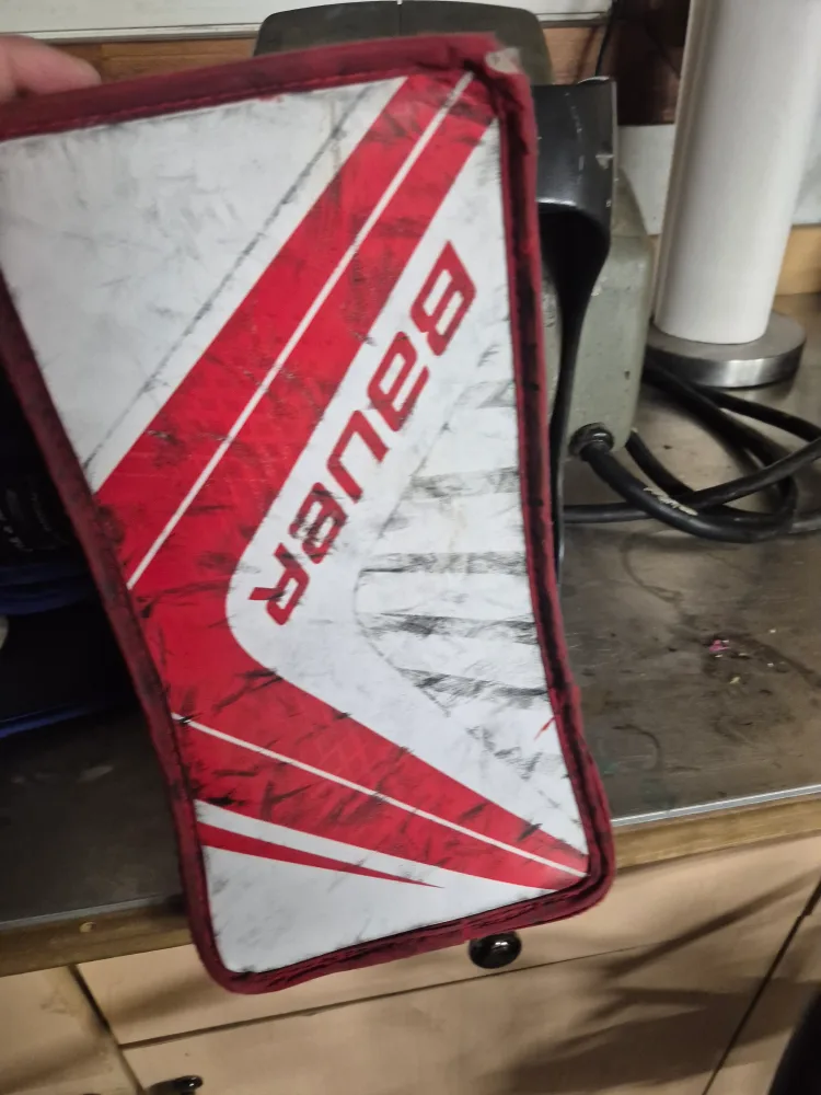 Bauer Vapor X700 Goalie Glove set image indicator(5)