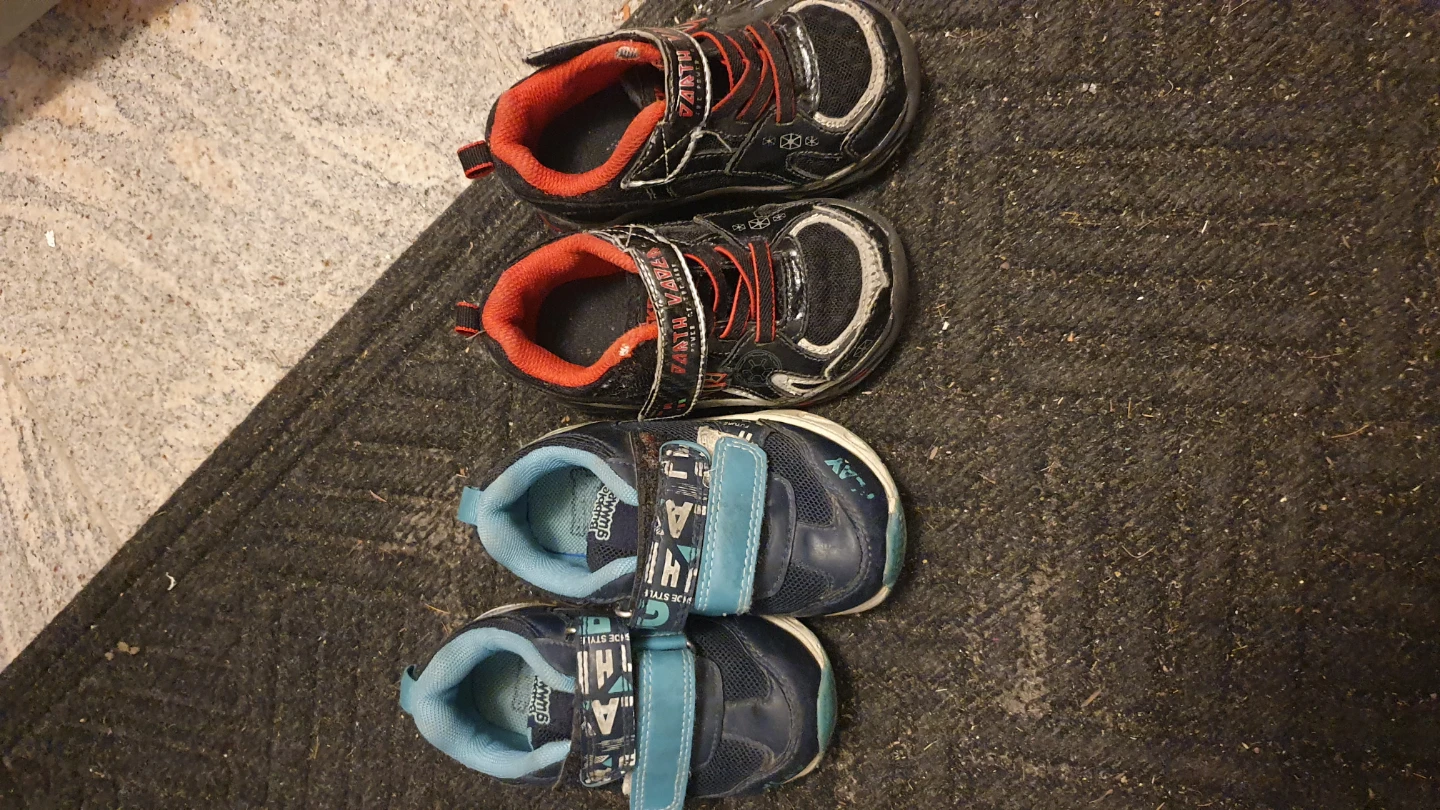 Kids' Earth Vader & Bubble Sneakers