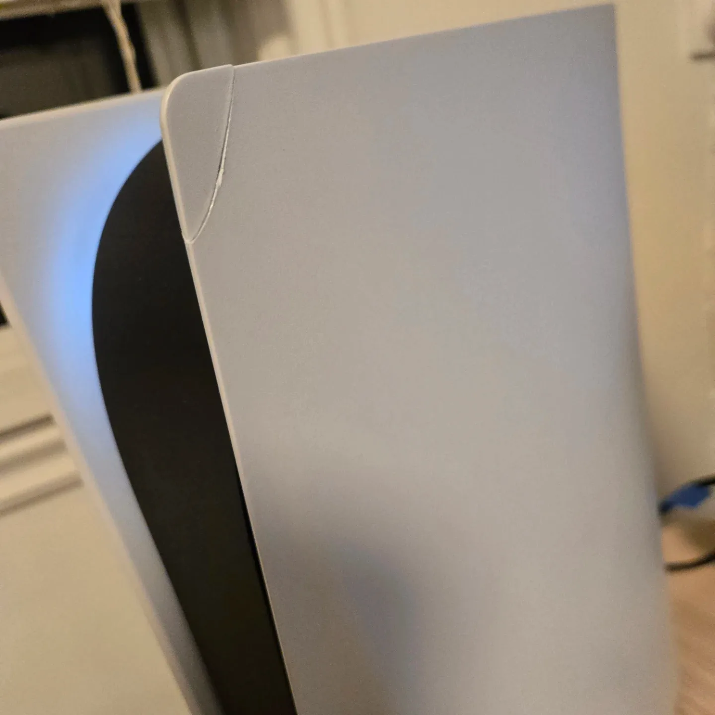 No scam. PS5 disc. CLEAN. New controller, cables. Playstation 5 image indicator(4)