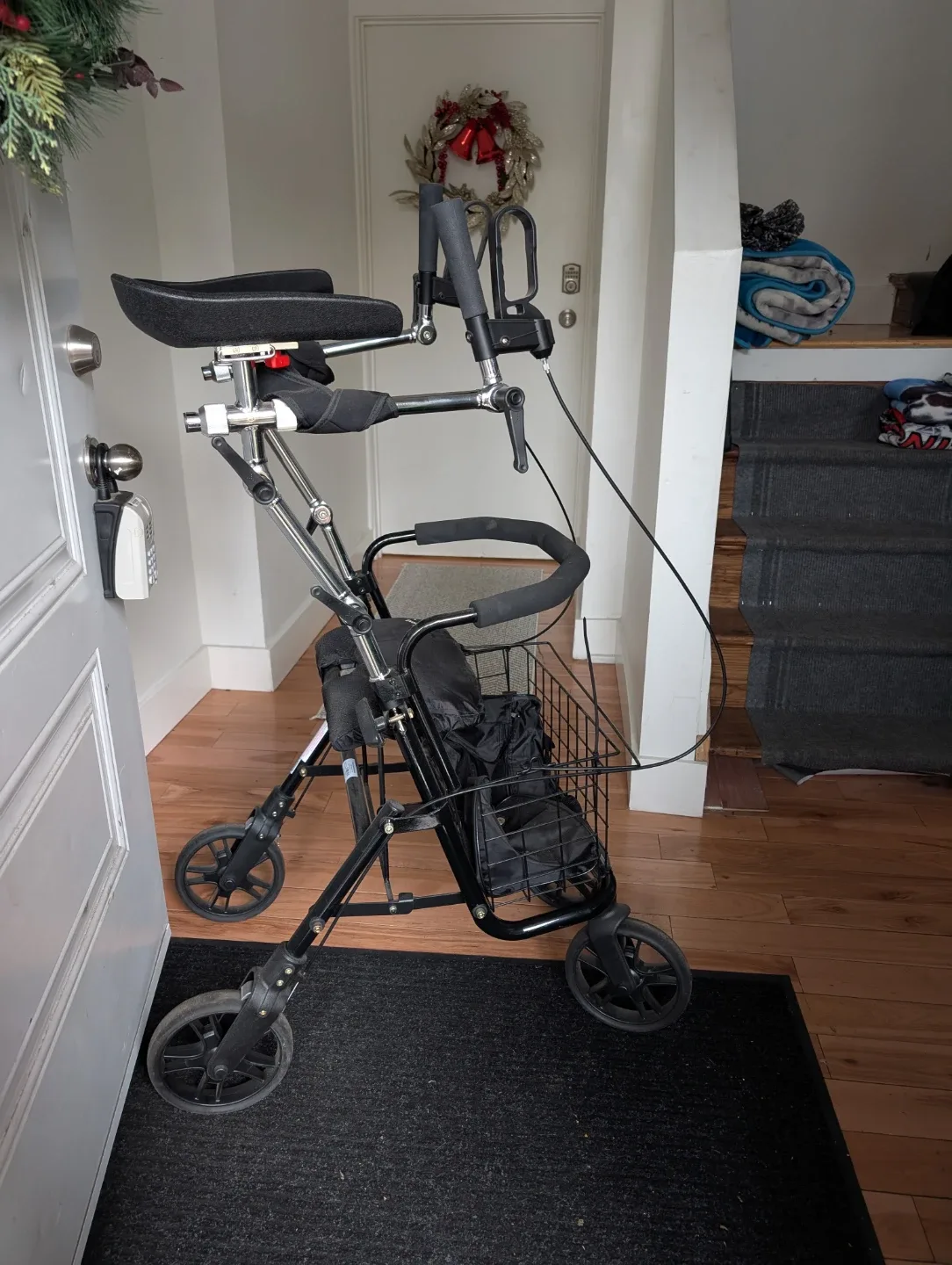 Upright Walker with Forearm Supports image indicator(2)