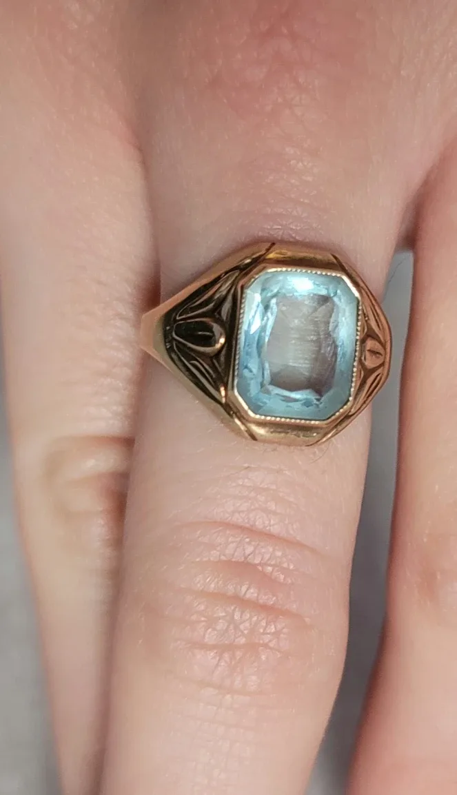 ✨ Vintage Art Deco 10K Gold Blue Stone Ring ✨ image indicator(7)