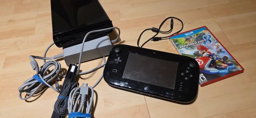 Nintendo Wii U Console + Mario Kart 8