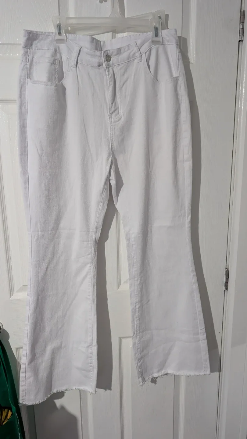 White Flare Jeans image indicator(2)