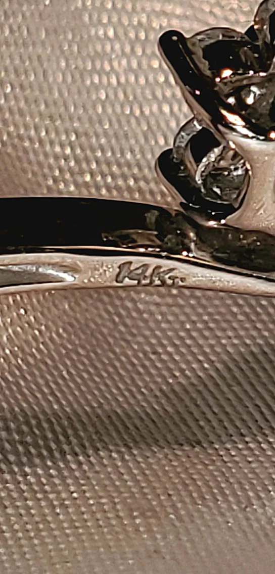 14K white Gold Emerald & Diamond Bangle Bracelet image indicator(3)