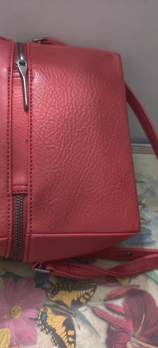 Matt & Nat Red Crossbody Bag small image indicator(3)