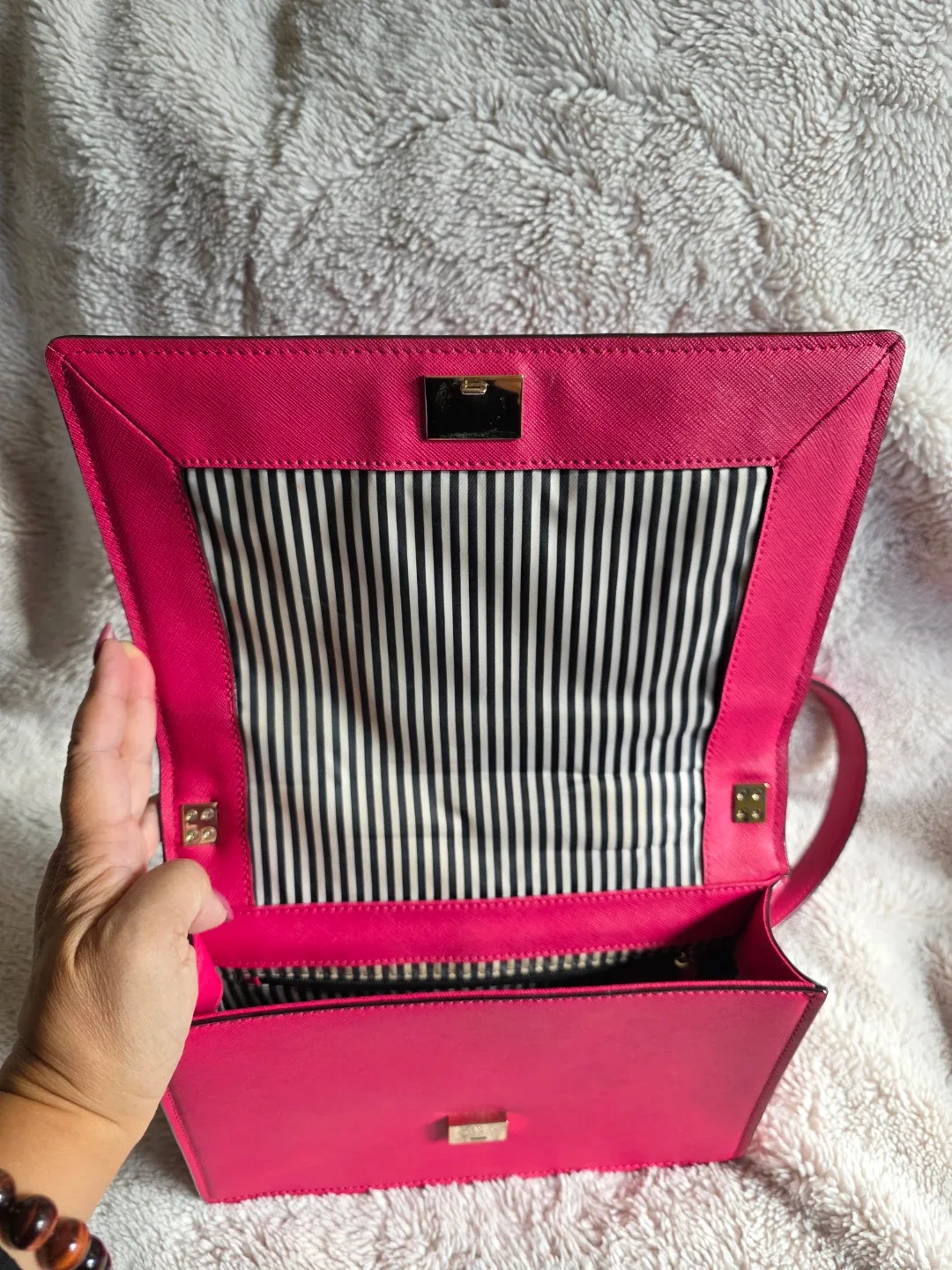 Kate Spade Vibrant Pink Shoulder Bag image indicator(7)