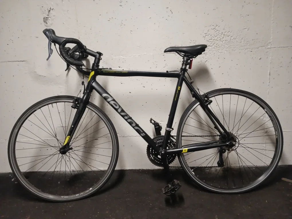 Devinci Tosca Road Bike