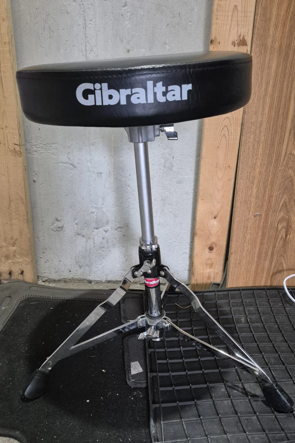 Gibraltar Drum Throne - photo 3