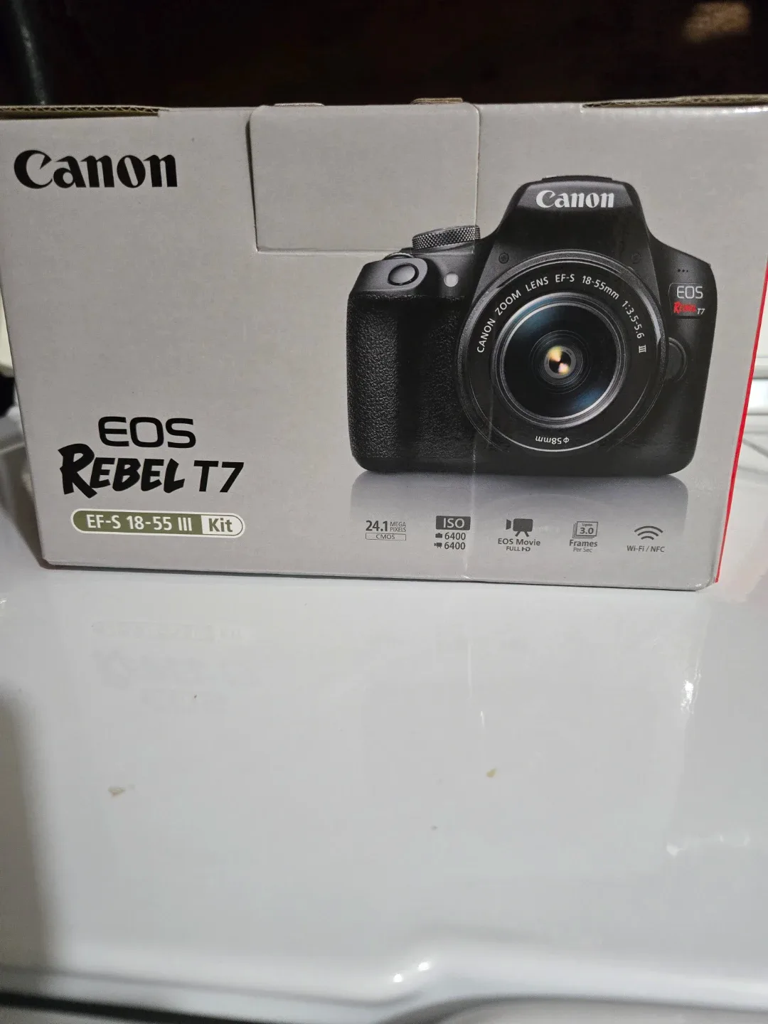 Canon EOS Rebel T7 Bundle