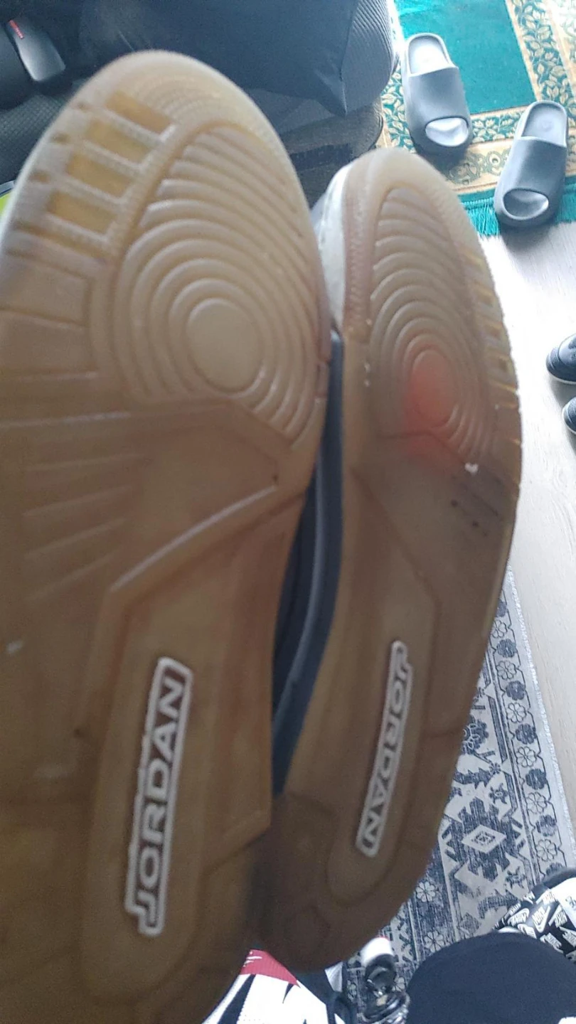 Size 10 jordans - photo 3