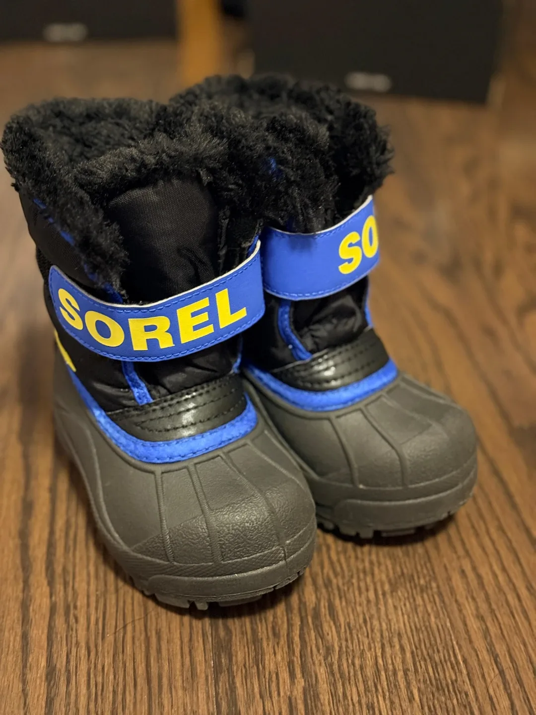 Sorel Kids' Snow Commander Boots - Black/Blue (wore twice only) image indicator(2)
