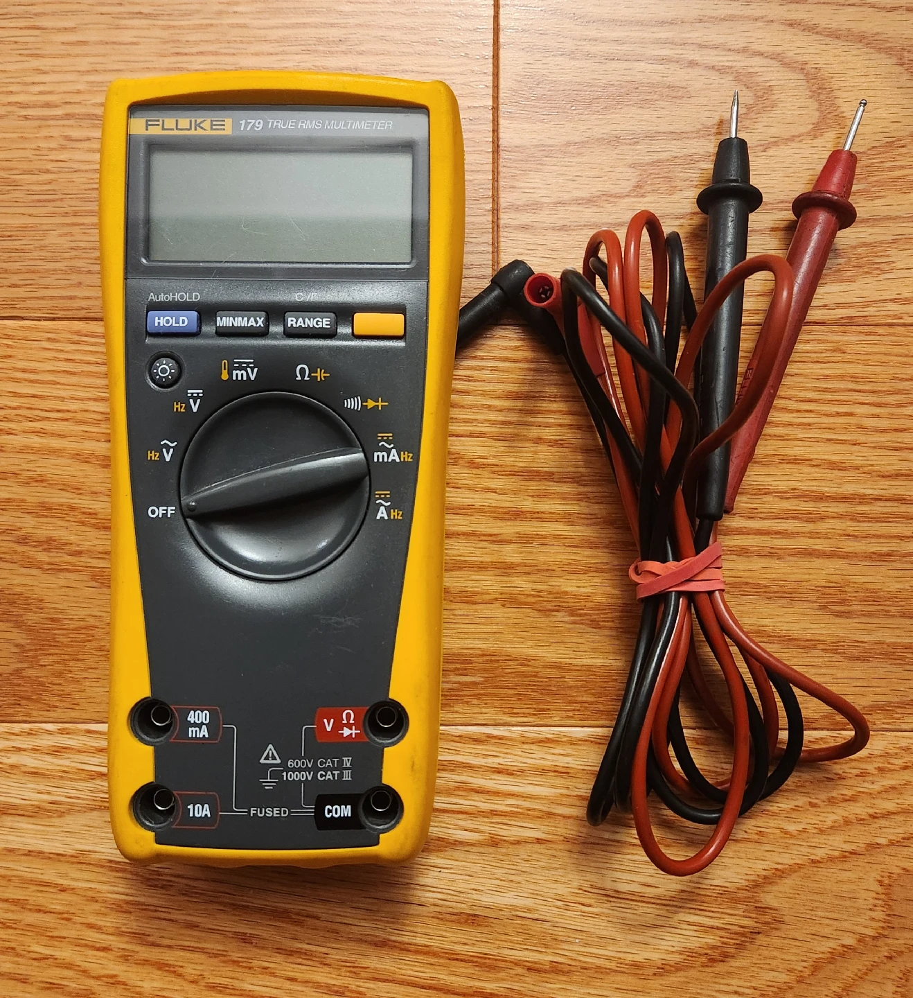 FLUKE 179 TRUE RMS MULTIMETER
