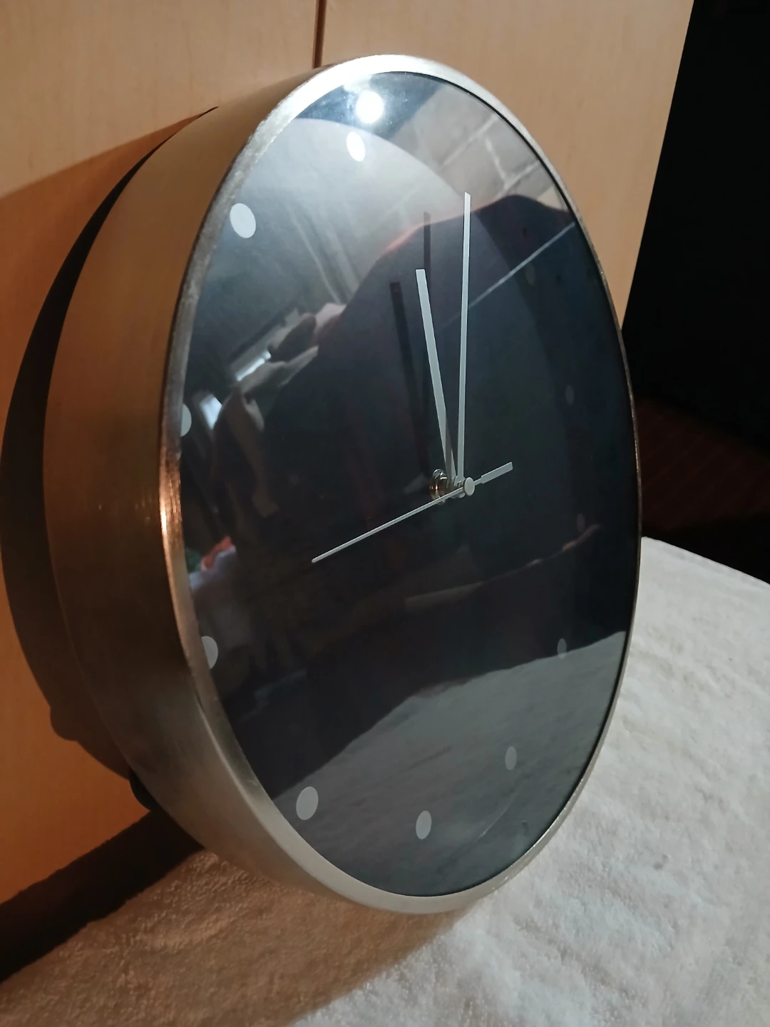Silver Framed Wall Clock - photo 2