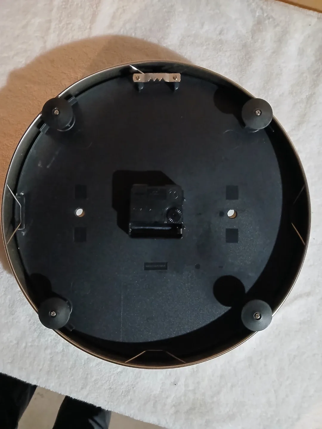 Silver Framed Wall Clock image indicator(3)