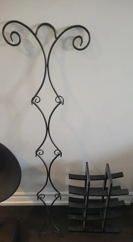 Assorted Wall Art & Mirrors image indicator(8)