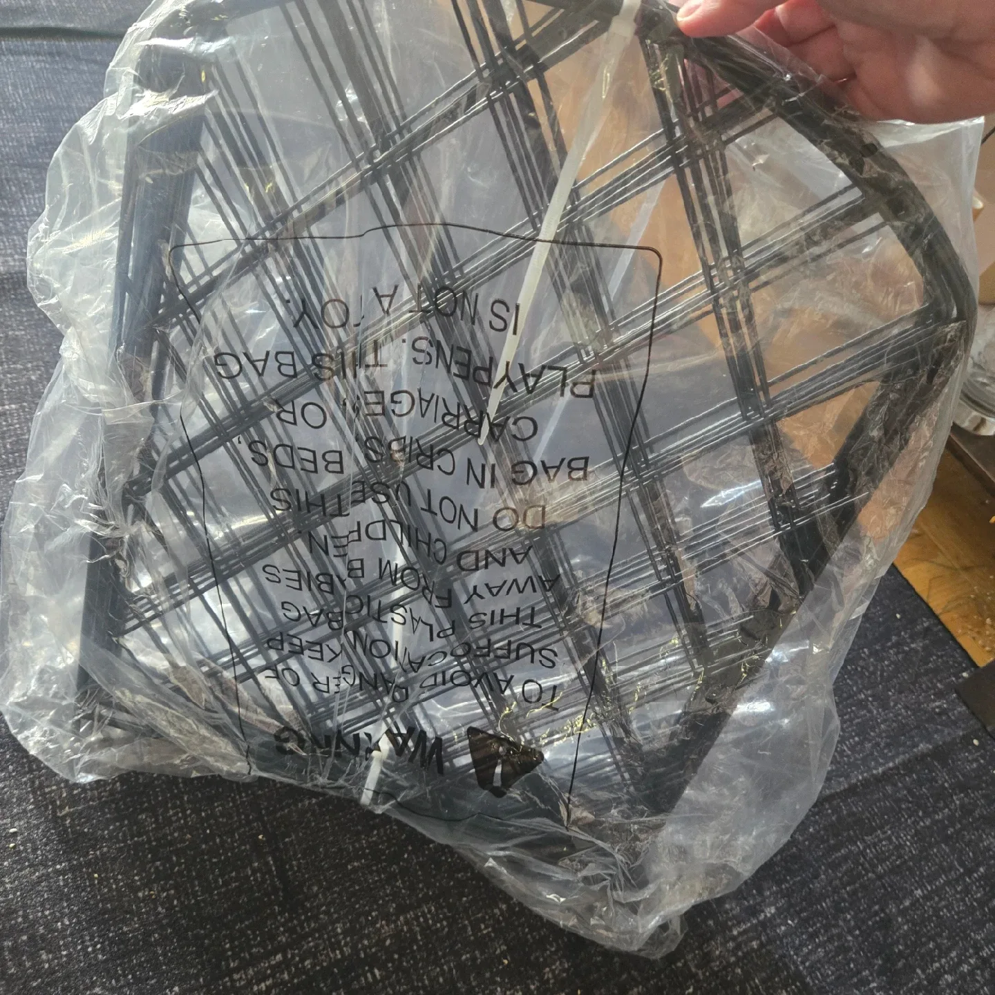 New Black Metal small garden fence thumbnail