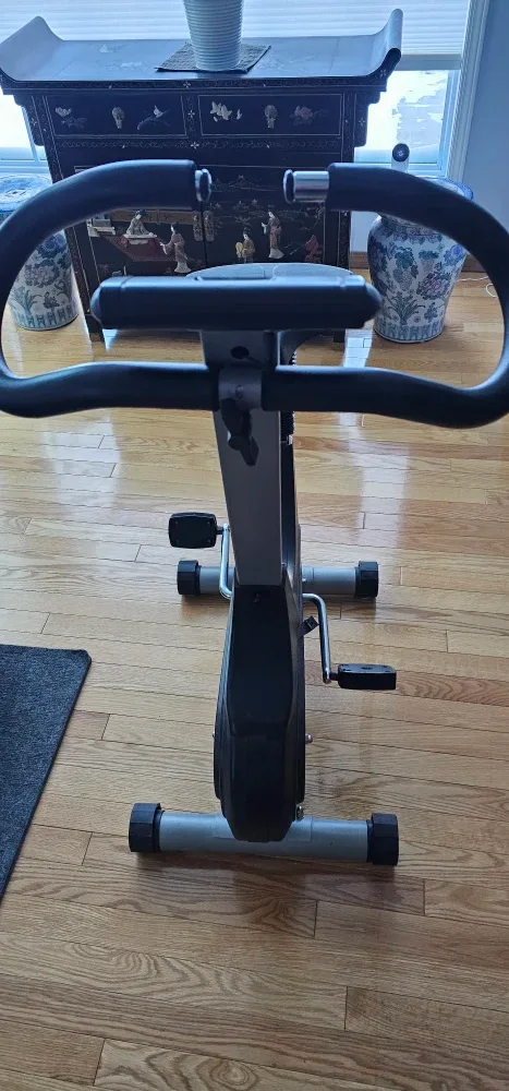 Avantage Fitness Stationary Bike