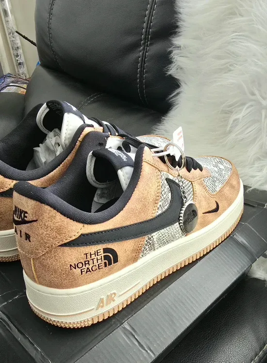 Brand new Nike Air Force Special Model snake skin $139 image indicator(8)