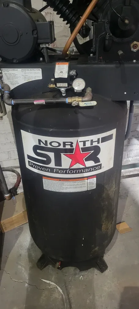 NorthStar Air Compressor - Proven Performance image indicator(2)