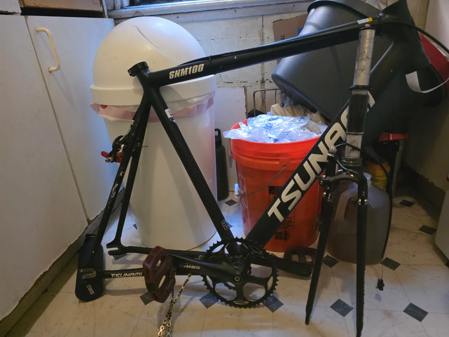 Tsunami SNM100 Black Bike Frame image indicator(4)