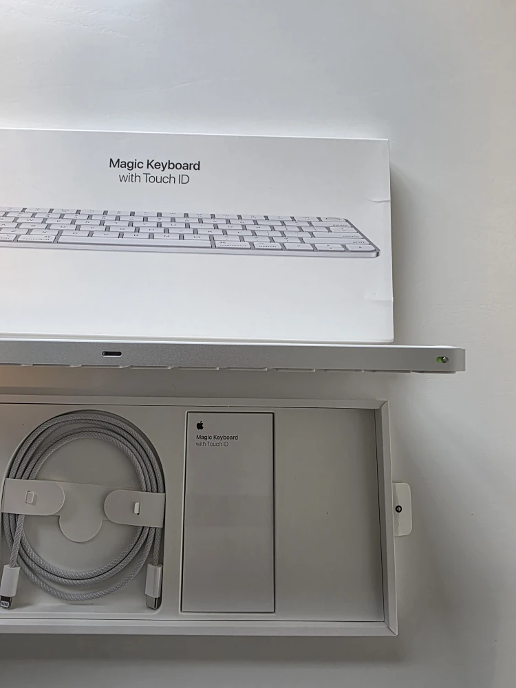 Apple Magic Keyboard with Touch ID (All Packaging) - photo 5