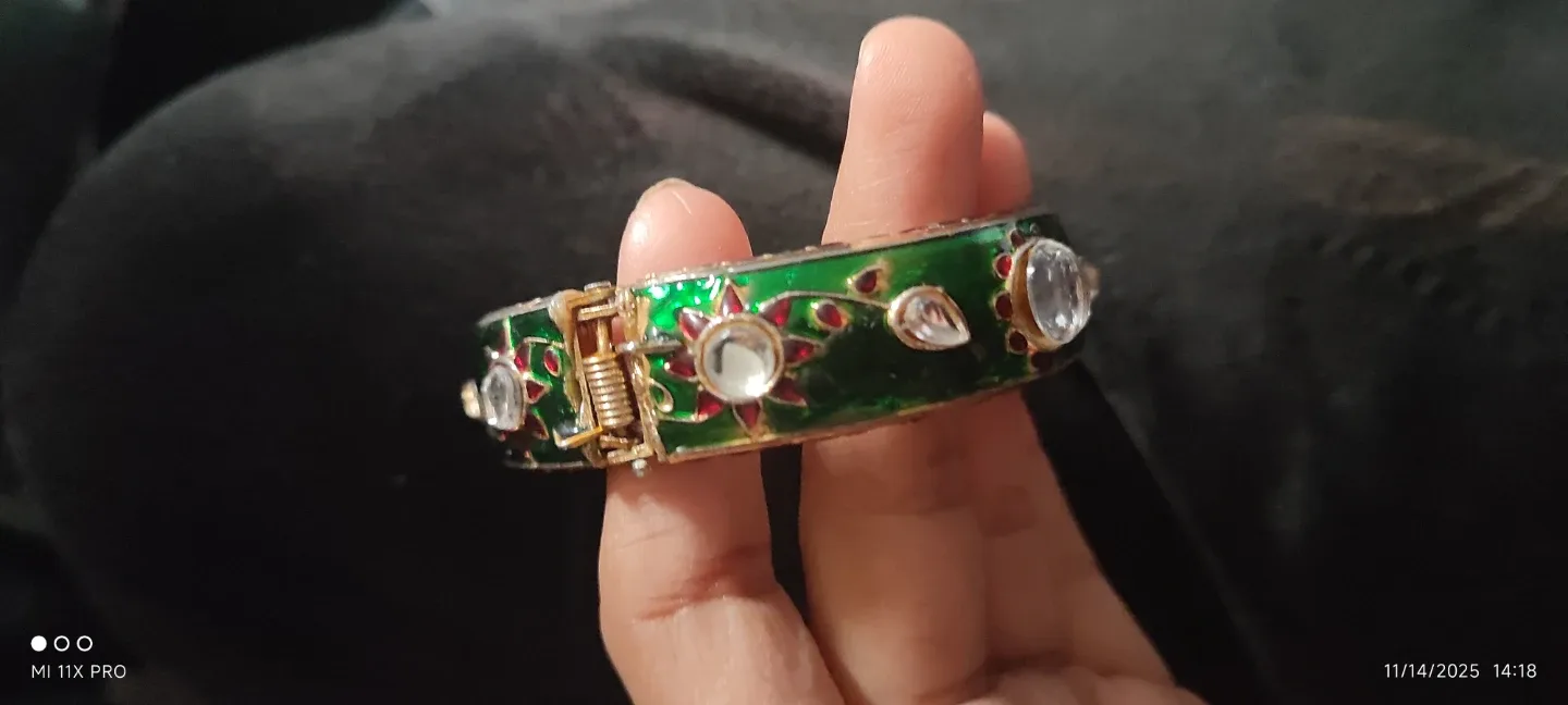 Assorted Bracelets image indicator(5)