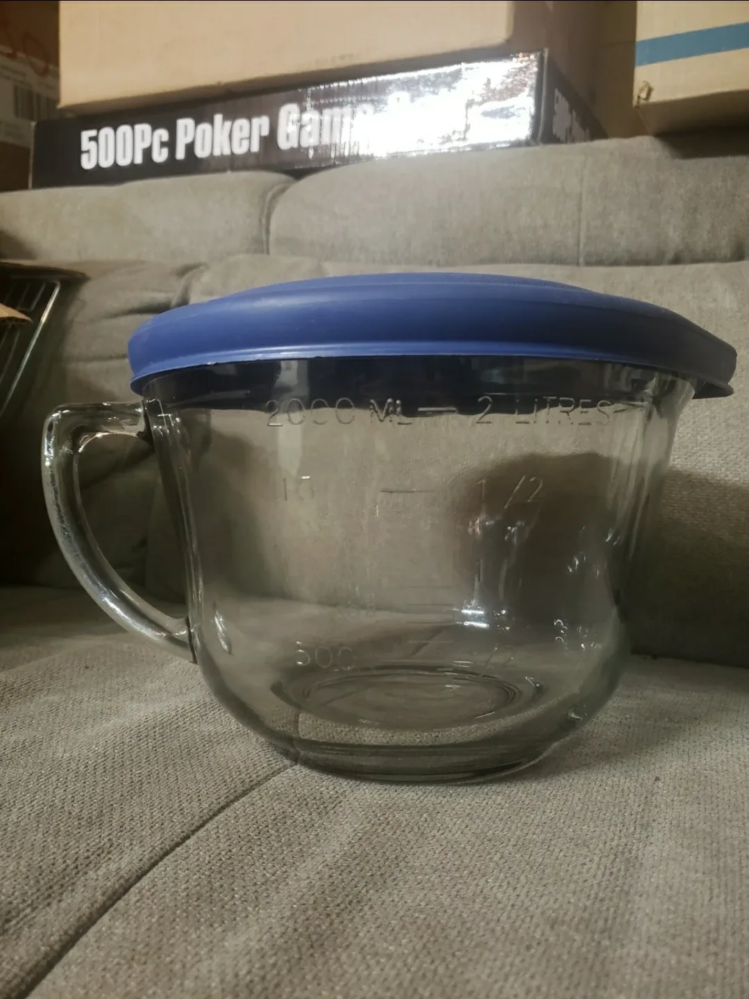 Anchor Hocking 2 Litre Measuring Cup with Lid