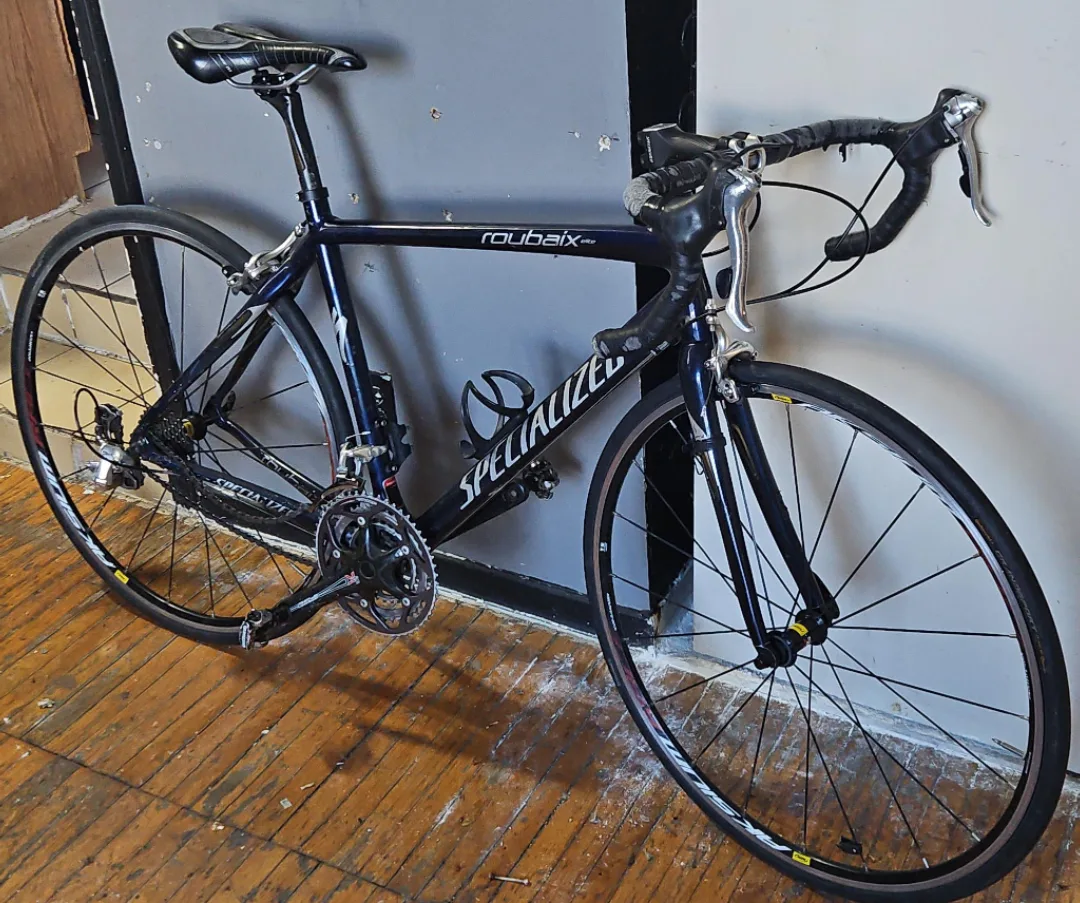 Specialized Roubaix Road Bike thumbnail