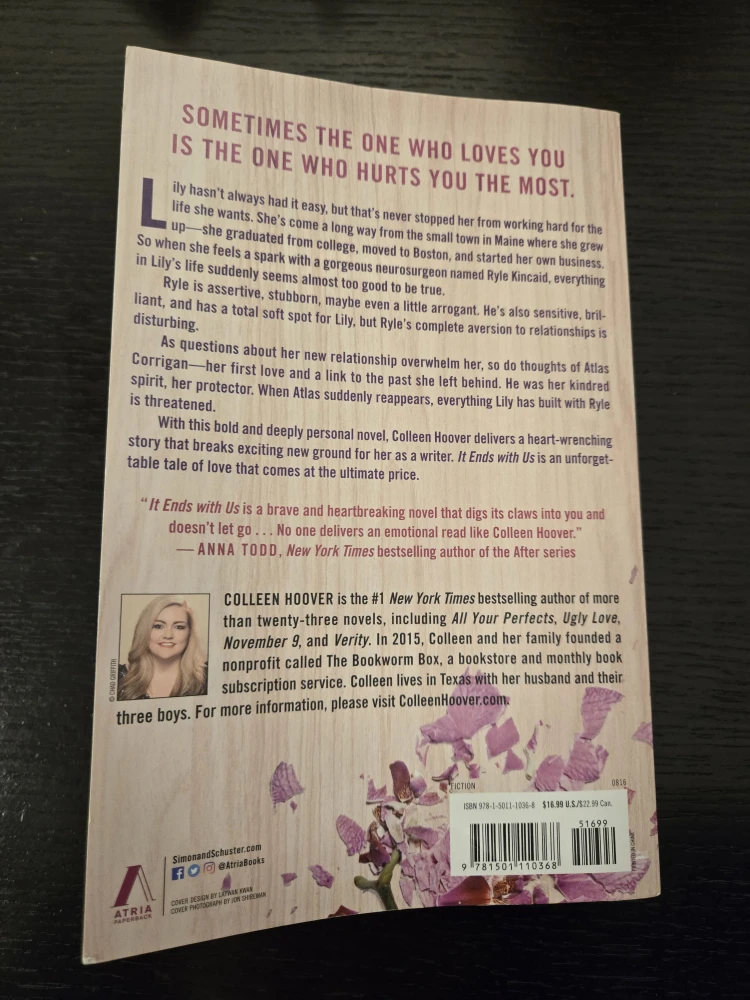 It Ends With Us novel - photo 2