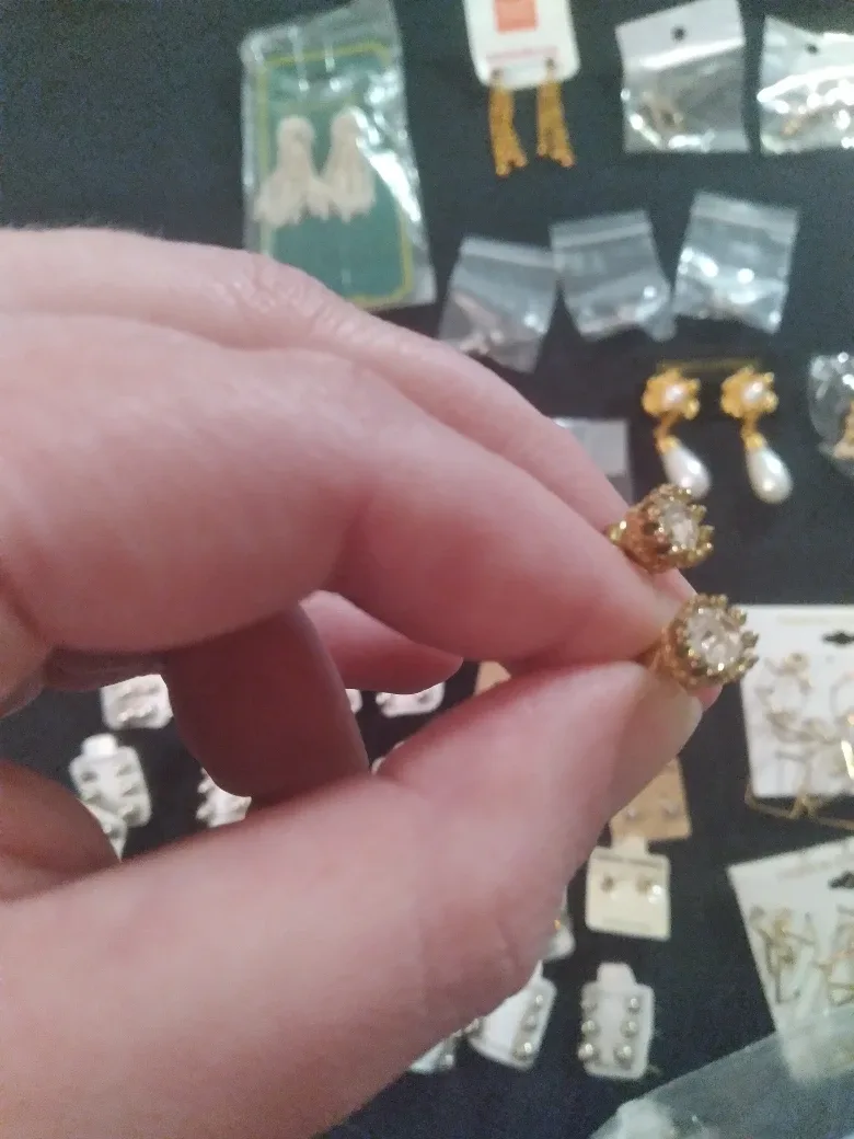 Large collection of new earrings image indicator(2)