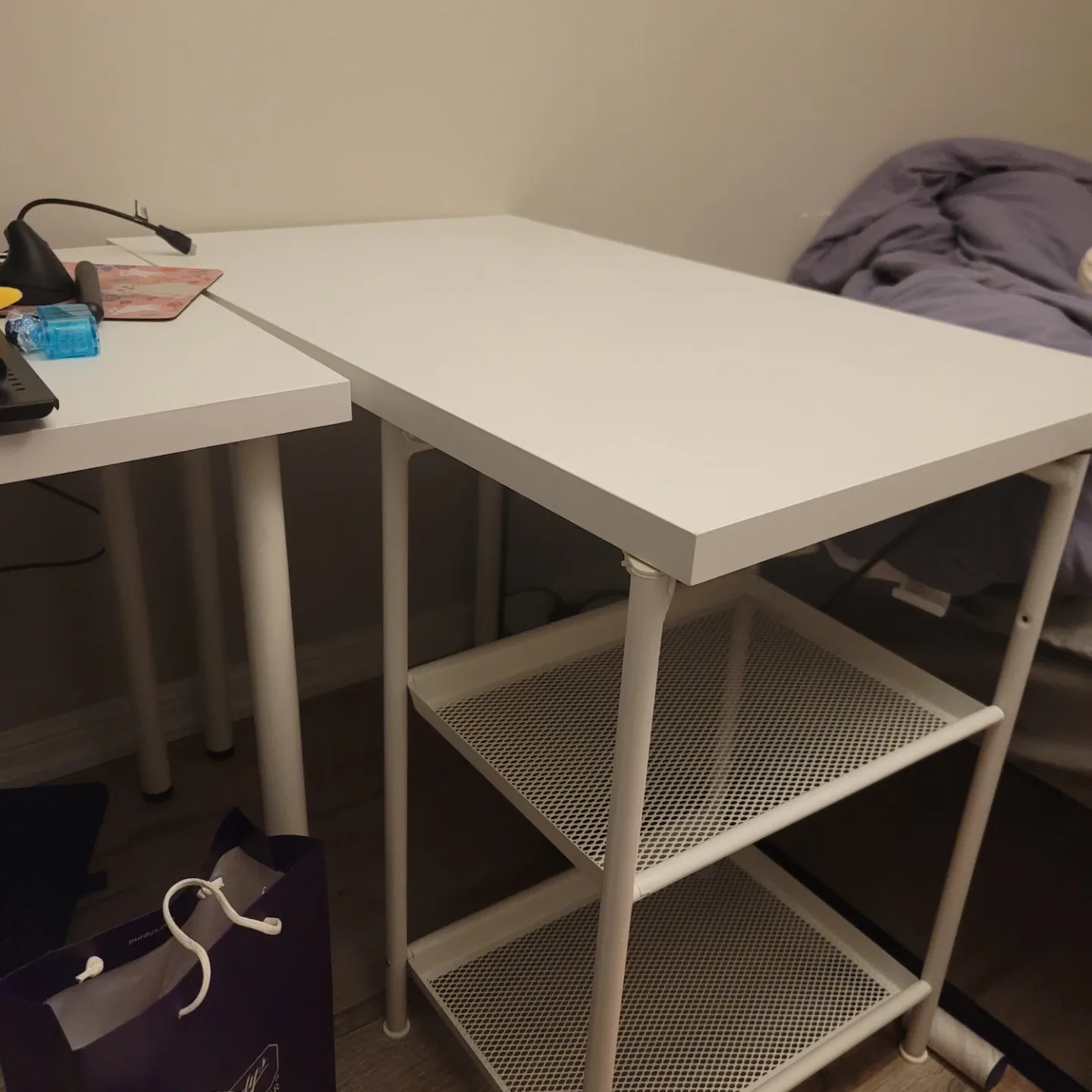 Pick up now only_ Ikea white desk top and 4 legs