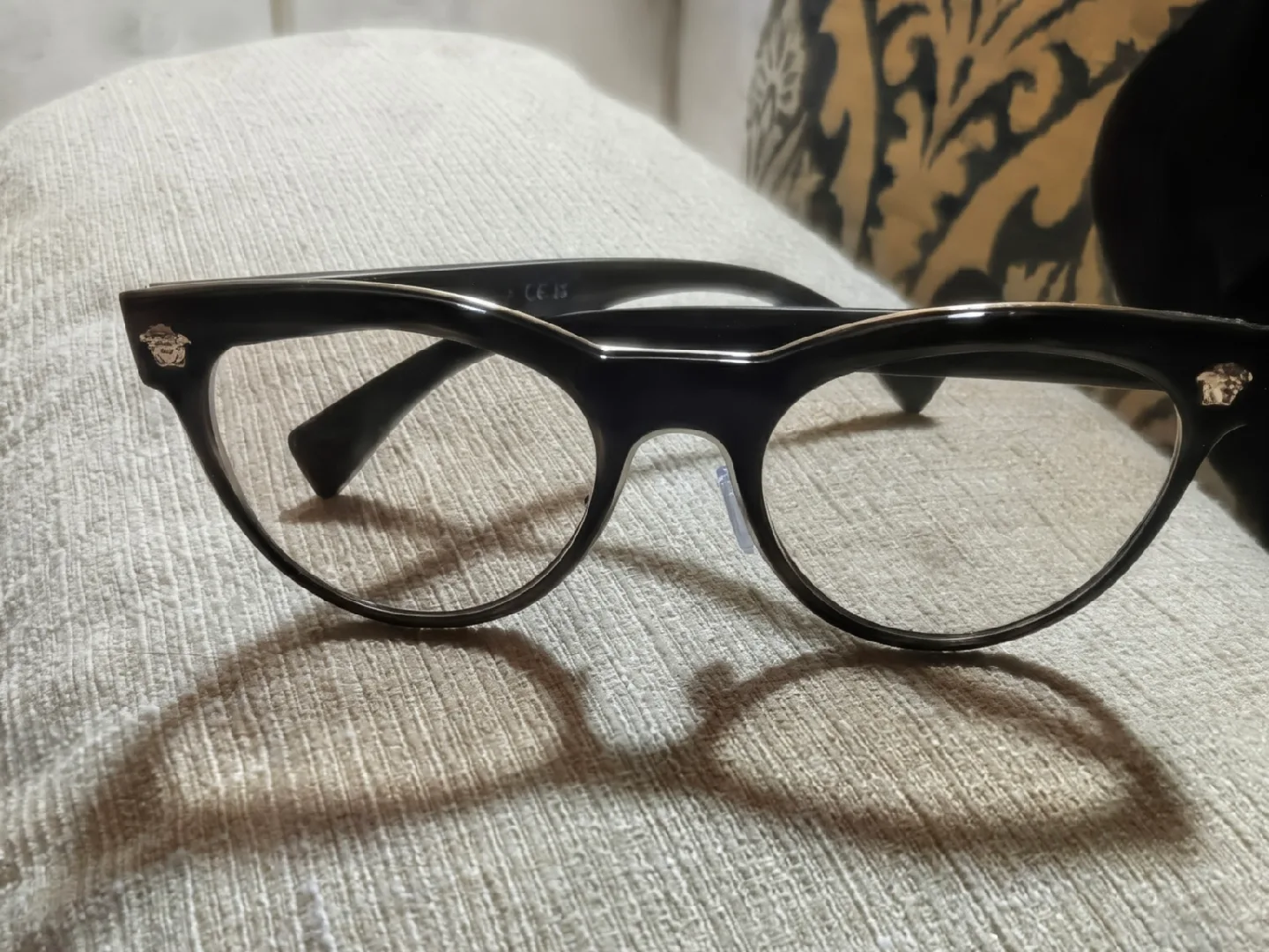 Versace frames-Authentic image indicator(2)