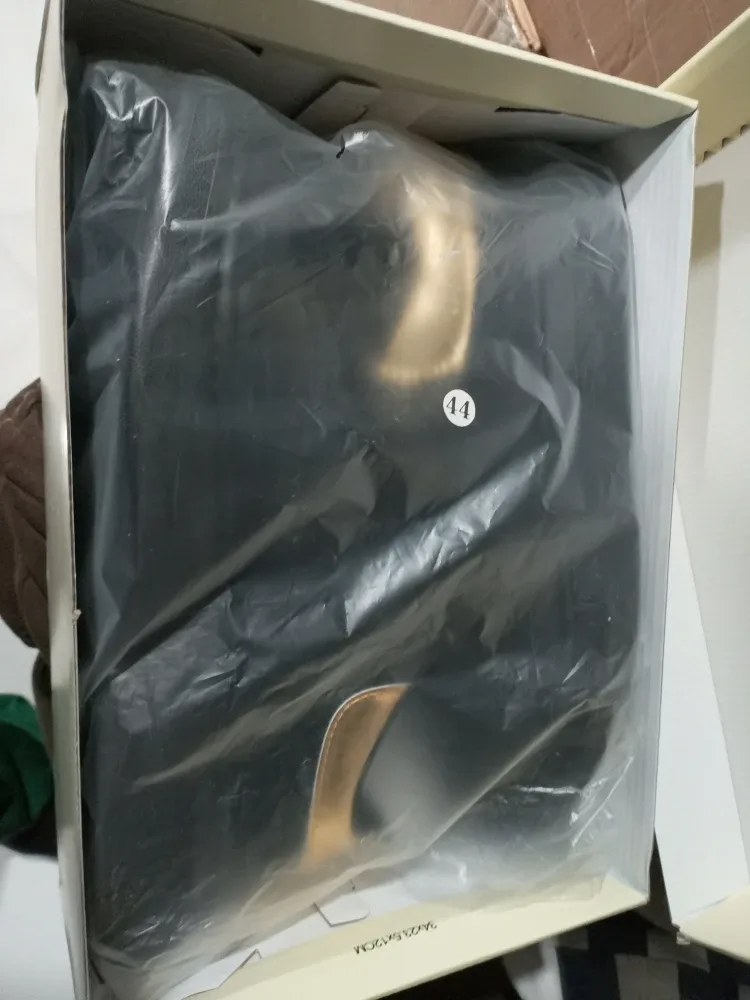 Alexander McQueen Black Leather Sneakers image indicator(2)